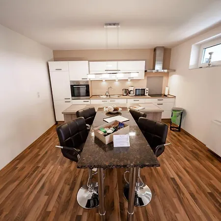 Blissberg アパートホテル 4*