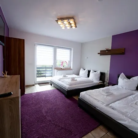 Blissberg מלון דירות 4*