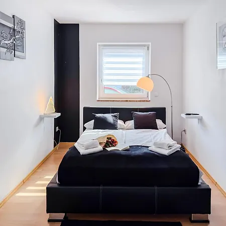 Blissberg Apartahotel 4*