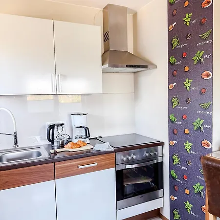 Blissberg Aparthotel 4*
