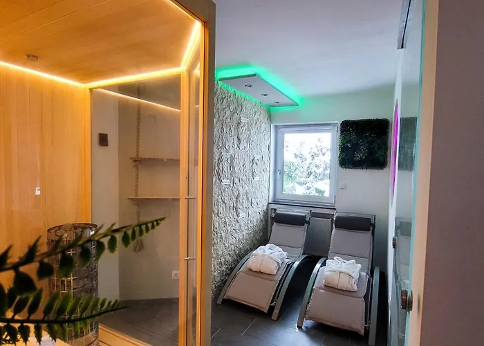 Blissberg Aparthotel 4*